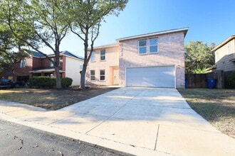 Building Photo - 9519 Braun Square