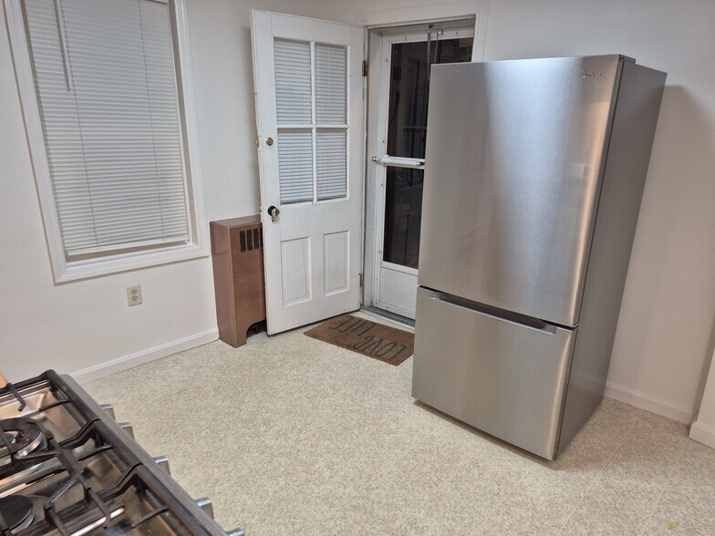 Building Photo - 366 W Patrick St