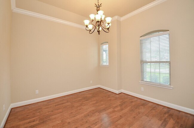 Building Photo - 27515 Huggins Crest Ct