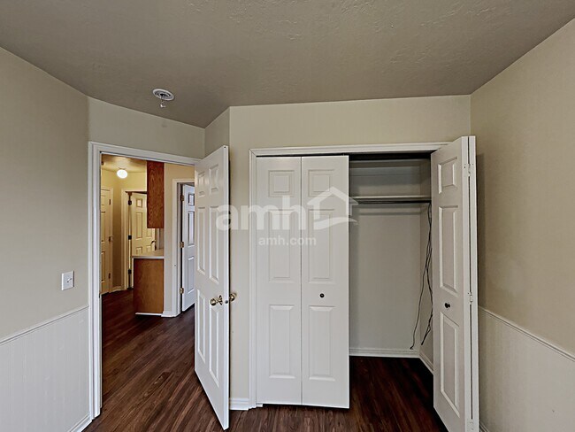 Building Photo - 1452 S 1350 W