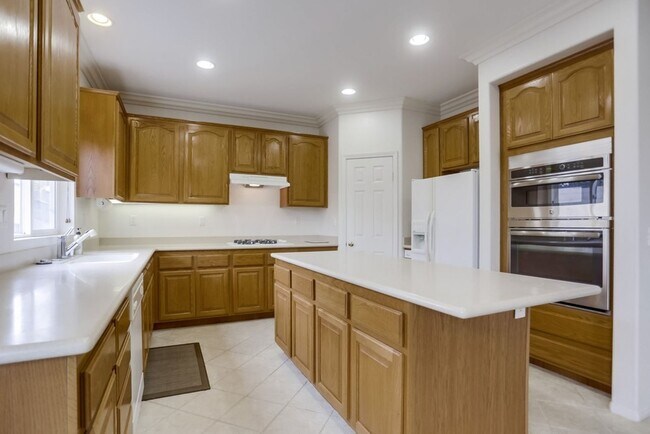 Building Photo - Amazing ocean view from this stunning Carlsbad home!