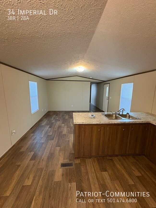 Building Photo - 34 Imperial Dr