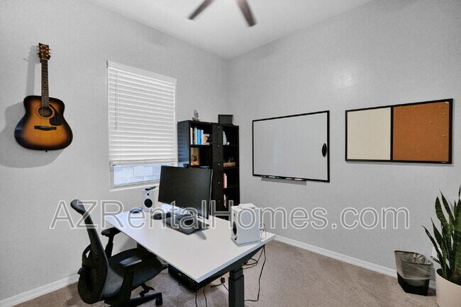 Building Photo - 8720 E Navarro Ave