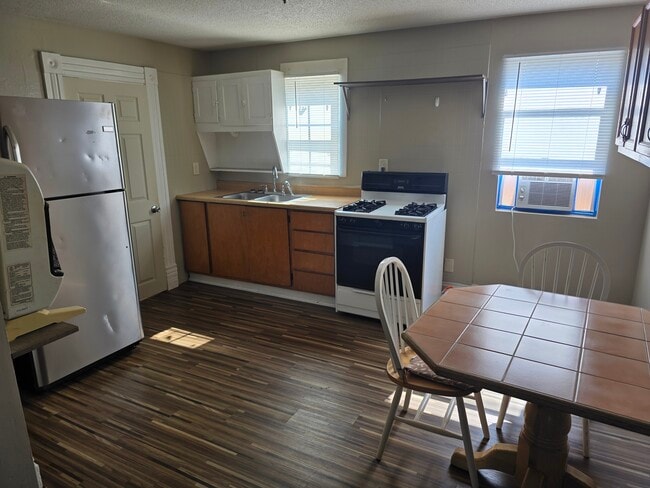 Building Photo - 307 Miami Ave