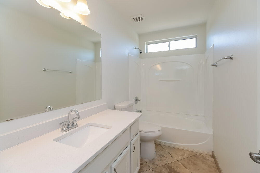 Building Photo - 7233 S 40th Ave