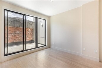 Master Bedroom - 121 Portland St