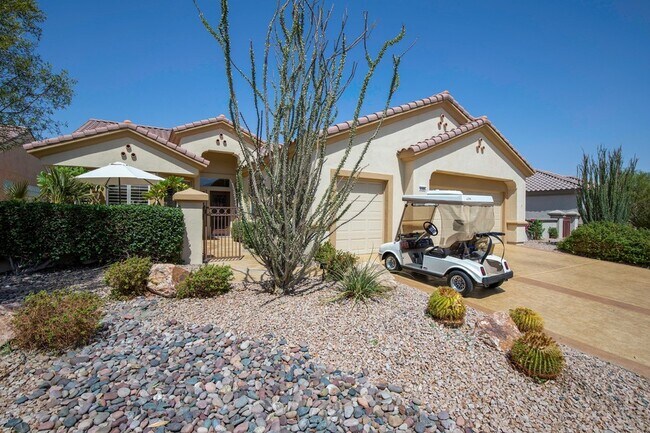 Building Photo - 37905 Pineknoll Ave