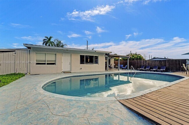 Building Photo - 3730 SW 47th Ct