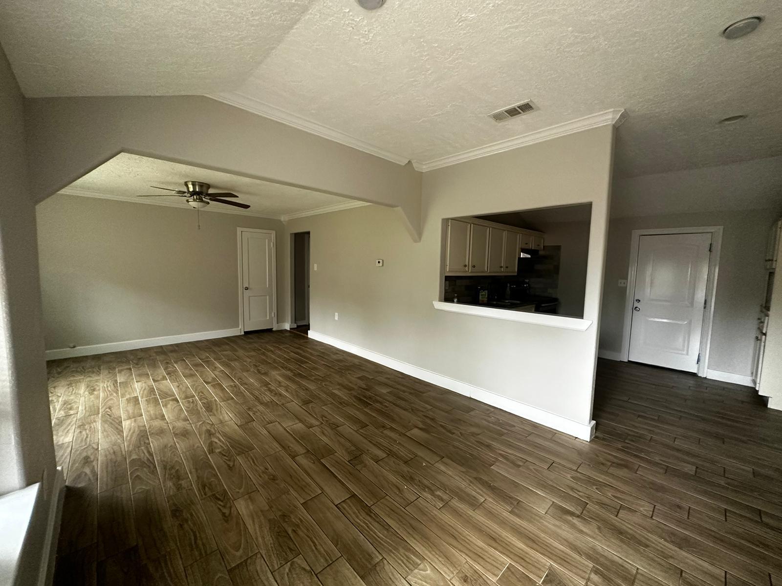 Building Photo - 304 Truman St,