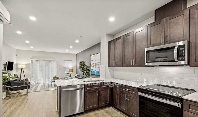 Building Photo - 1820 201st Pl SE