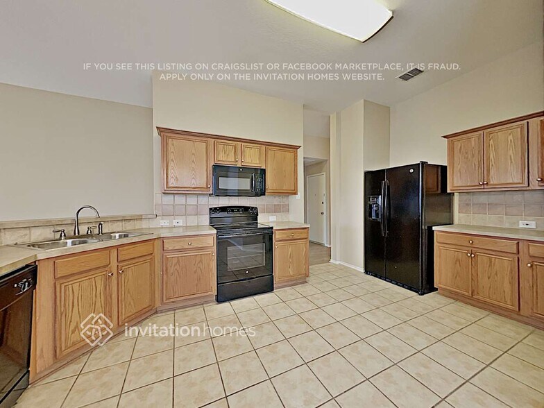 Building Photo - 1416 Kingfisher Dr