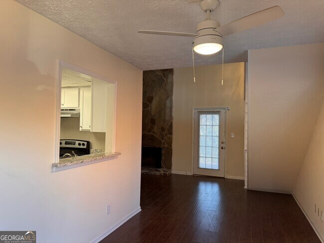 Building Photo - 1717 Wynndowne Trail