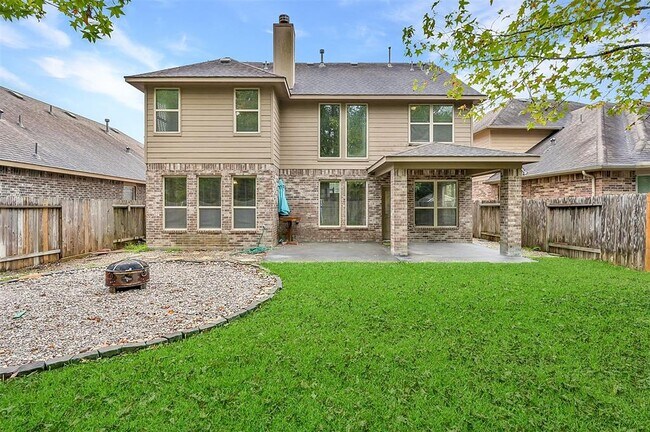 Building Photo - 2458 Garden Falls Dr