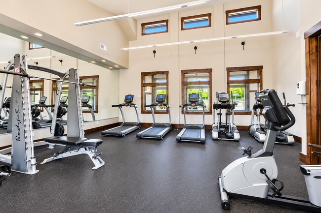 Building Photo - Modern Bull Mountain Townhome with Two Private Suites, Clubhouse, Pool, Fitness Center & Modern F...