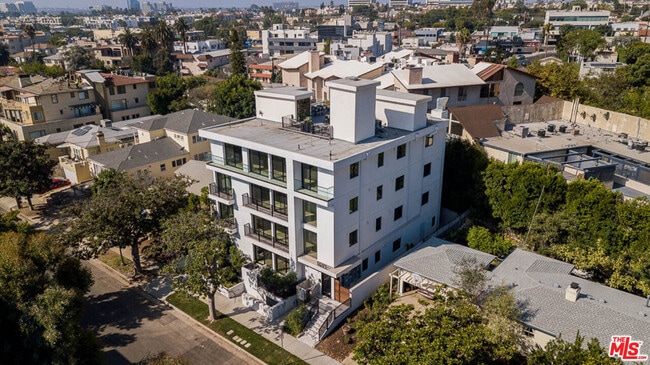 Building Photo - 1621 Malcolm Ave