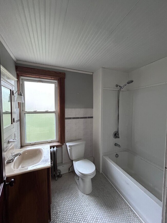 Building Photo - wat247