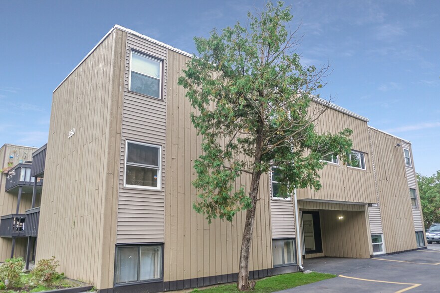 Building Photo - 105 Remington Ave