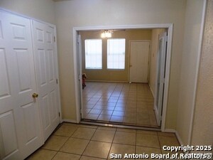 Building Photo - 636 W Norwood Ct