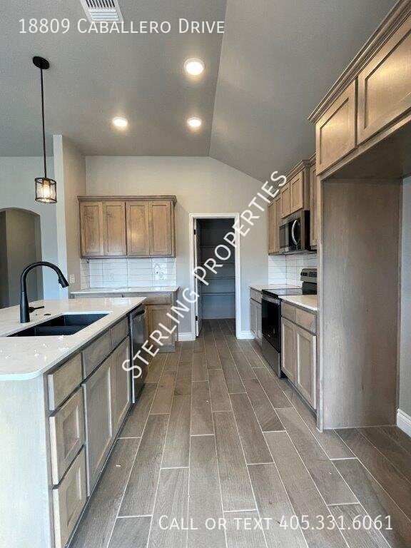 Building Photo - 18809 Caballero Dr