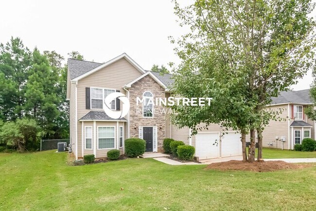 Building Photo - 4 Bedroom Pet-Friendly Home in Douglasville, GA with Main Street Renewal