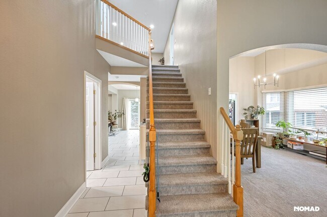 Building Photo - 1321 S Lansing Ct