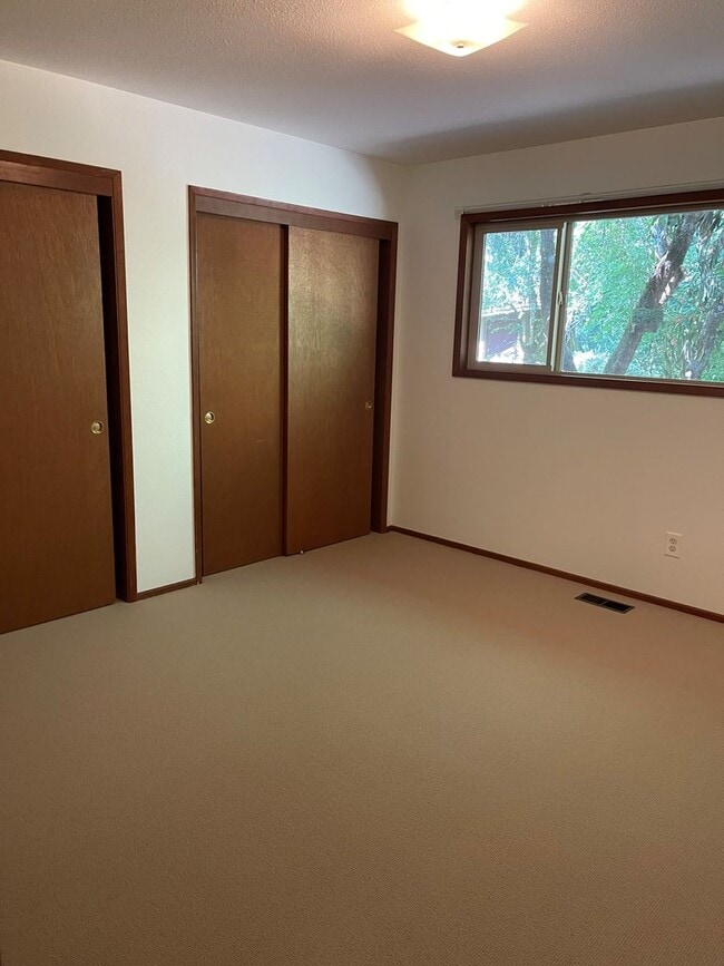 Building Photo - Unique Two Story Home in the Lincoln Area - Available Now!