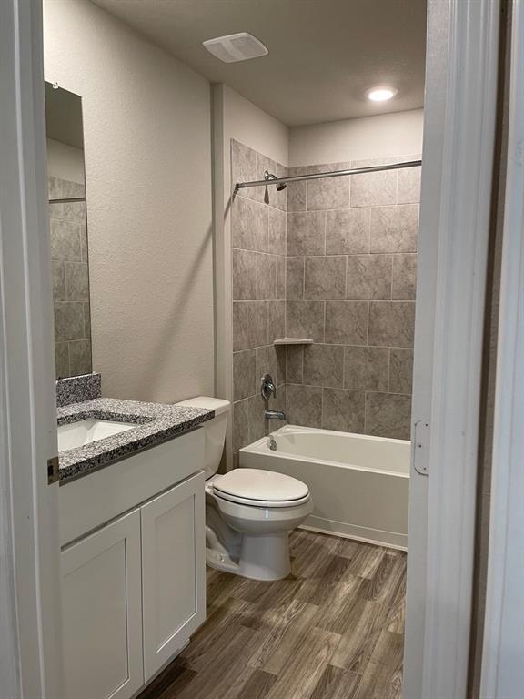 Building Photo - 221 Pecos Dr