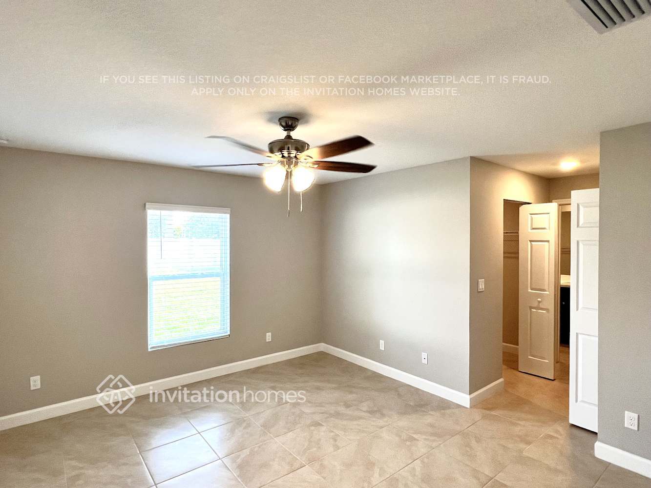 Building Photo - 2677 SW Fair Isle Rd