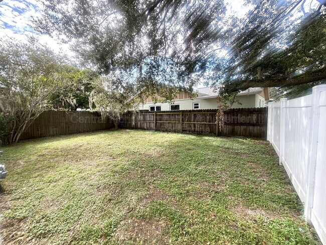 Building Photo - 640 Macduff Ln
