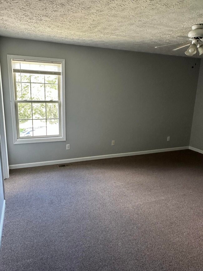 Building Photo - 2003 River Ridge Rd