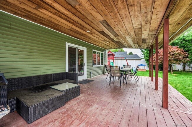 Building Photo - 5 Stonecutter Rd