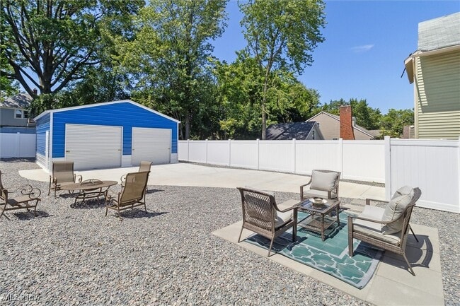 Building Photo - 1962 W 96th St