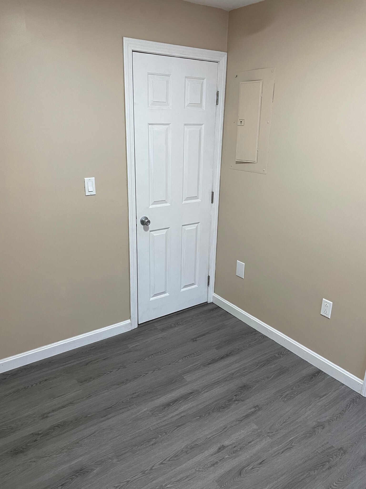 Building Photo - 62 E Water St