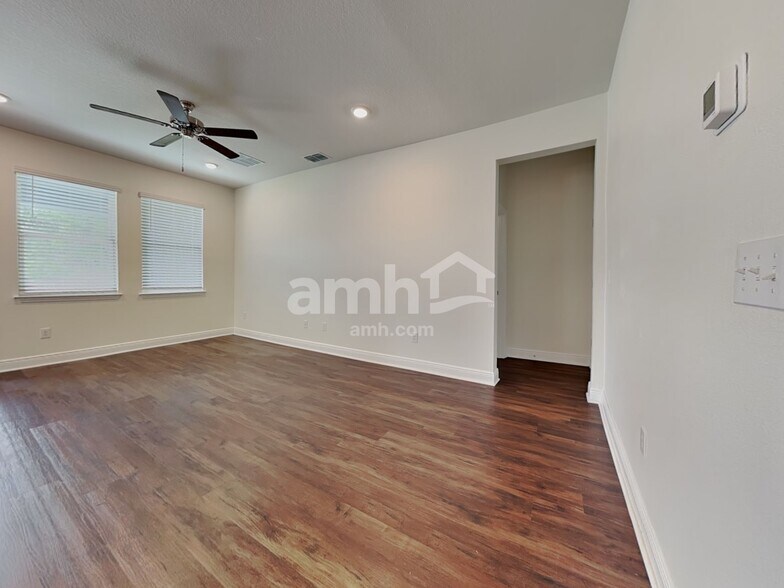 Building Photo - 6237 Emerald Hls Wy