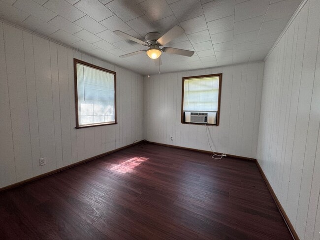 Building Photo - 3 Bedroom 2 Bathroom Home in Chipley FL
