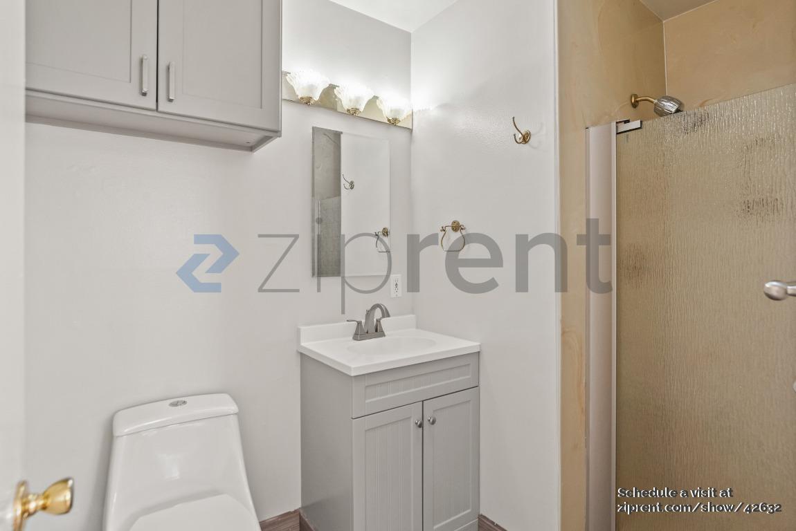 Building Photo - 47641 Fortner St