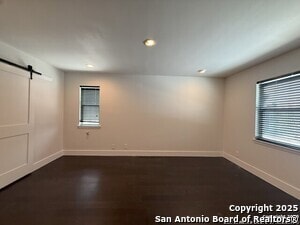 Building Photo - 2811 Woodbury Dr