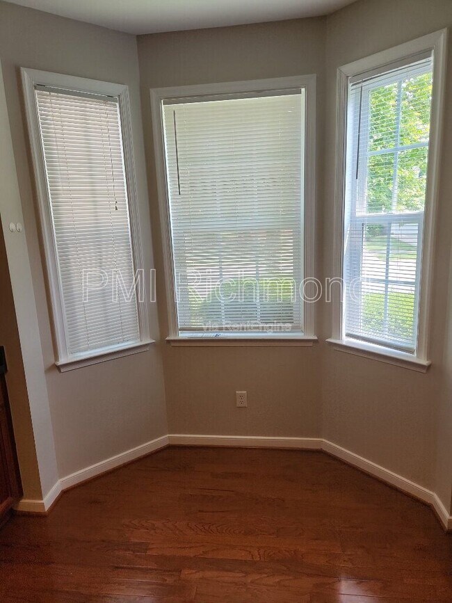 Building Photo - 1252 Providence Knoll Dr