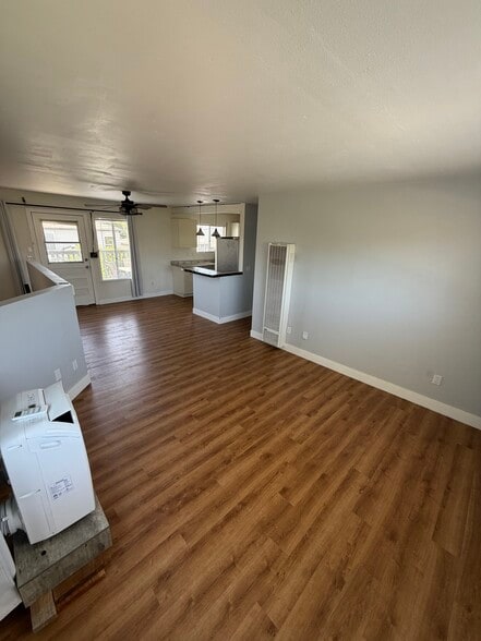 Building Photo - 2534 Haller St