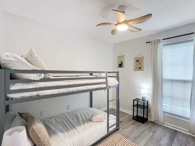 Building Photo - 1224 Crawford Way