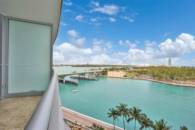 Building Photo - 10295 Collins Ave