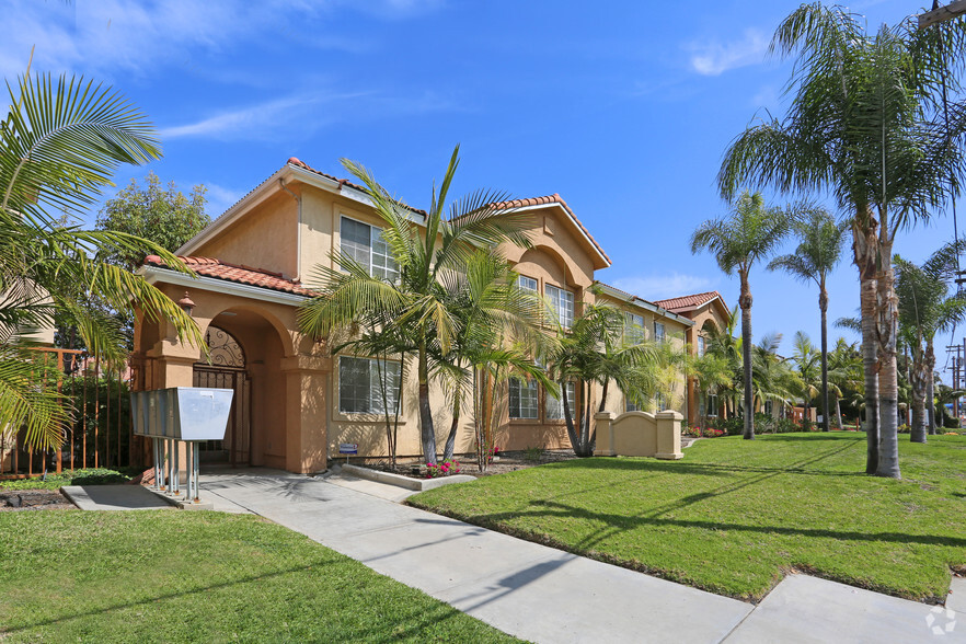 Building Photo - Palm Villas Apartments