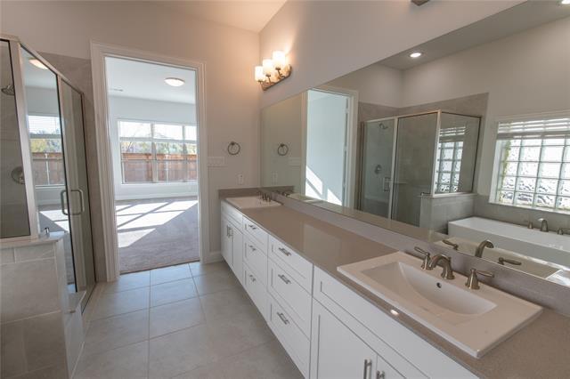 Building Photo - 4540 Refugio Dr