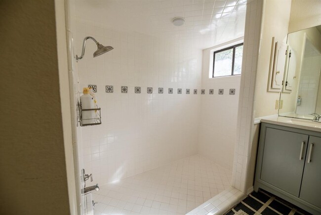 Building Photo - 30715 Onion Creek