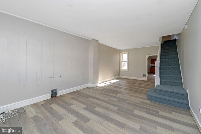 Building Photo - 1078 Morton St