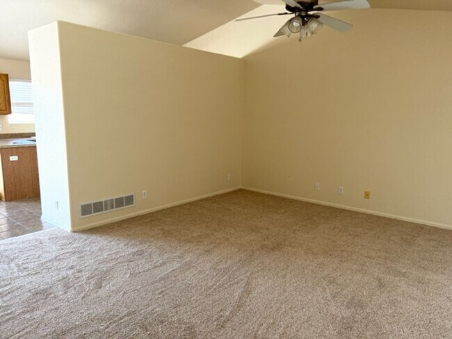 Building Photo - ALL PROSPECTIVE TENANTS MUST SUBMIT A $58 NON-REFUNDABLE APPLICATION FEE PER APPLICANT ONLINE AND...