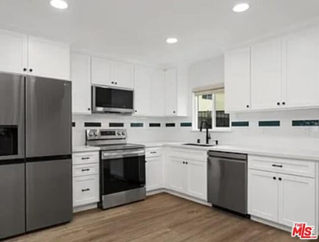 Building Photo - 6132 Myrtle Avenue