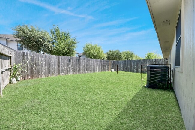 Building Photo - 16423 Monte Carlo Ln