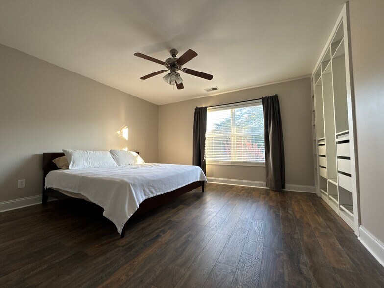 Primary w Morning Light - 1917 Wayne St