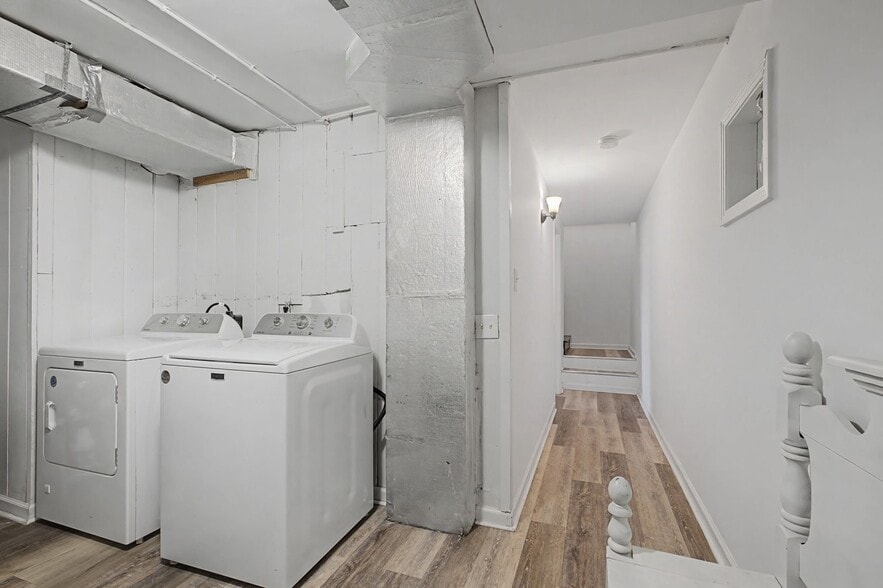 Building Photo - 100 Dellrose Dr
